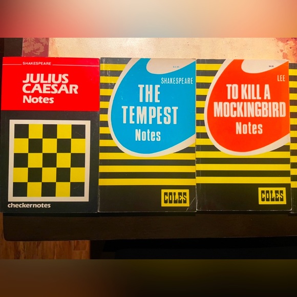 Coles Notes & other study guides - Picture 1 of 2